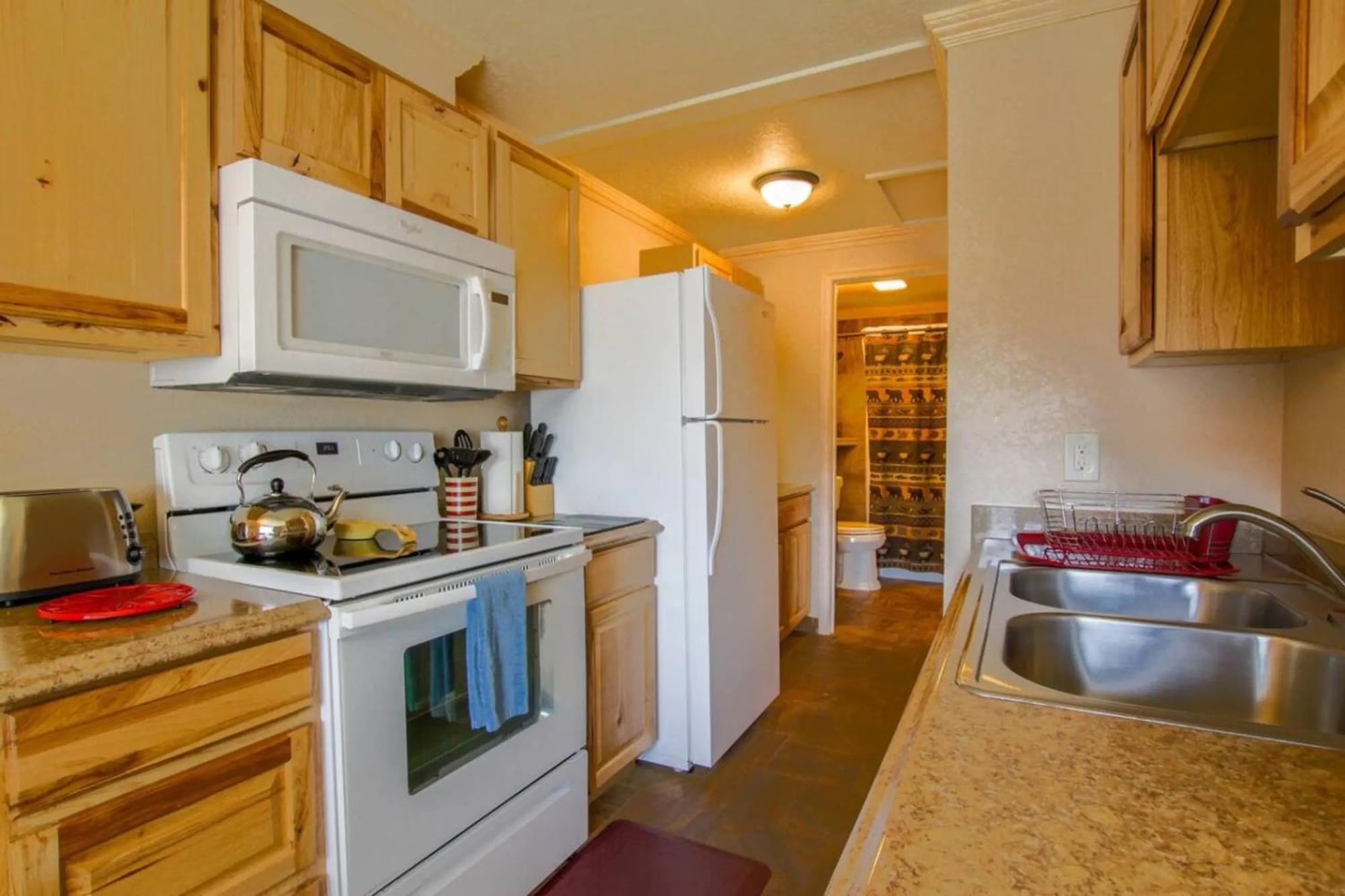 גרדינר Yellowstone Gateway Inn מראה חיצוני תמונה