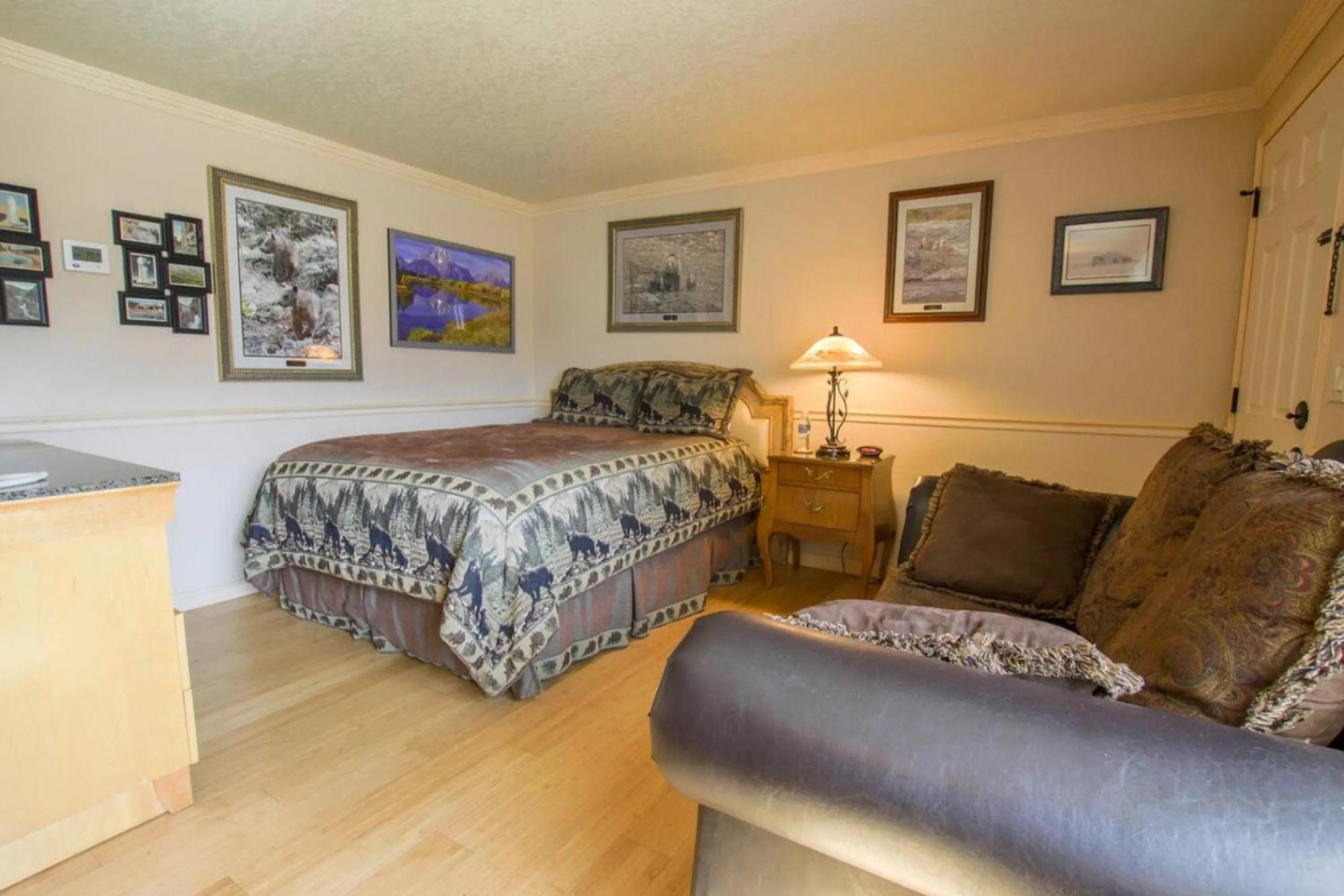 גרדינר Yellowstone Gateway Inn מראה חיצוני תמונה