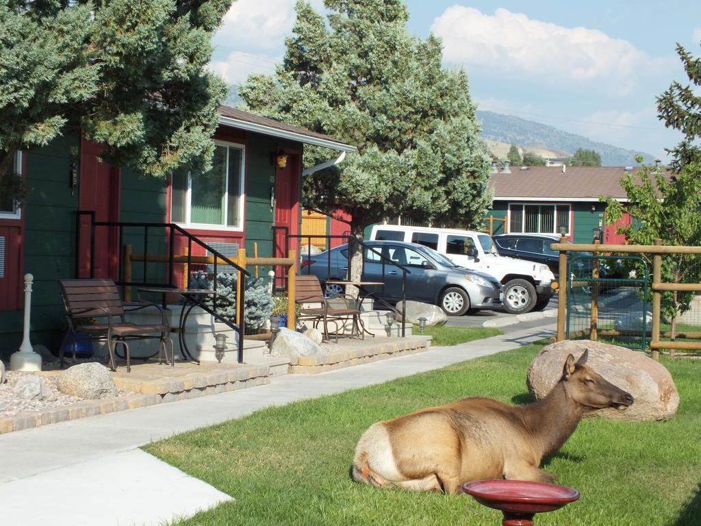 גרדינר Yellowstone Gateway Inn מראה חיצוני תמונה