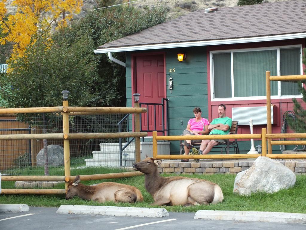 גרדינר Yellowstone Gateway Inn מראה חיצוני תמונה